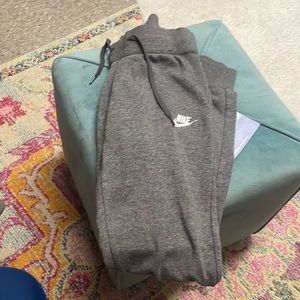Women’s grey Nike joggers size small